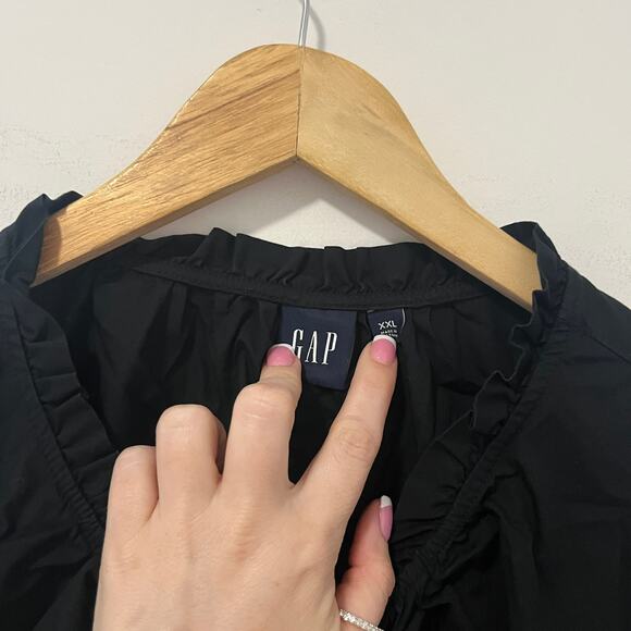 Gap Black Ruffle Button Up Short Sleeve Blouse Size XXL - Picture 3 of 5